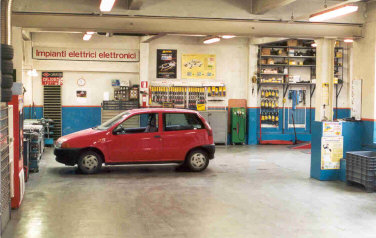 Image of radiotel.jpg